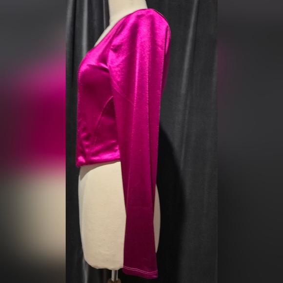 Chic Fuchsia Satin Blouse - Picture 2 of 5